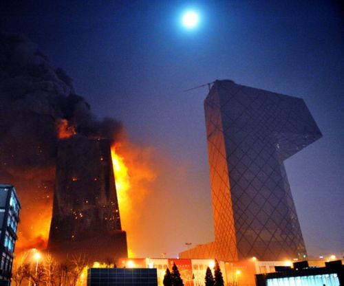 mandarin-hotel-in-beijing-by-oma-on-fire1